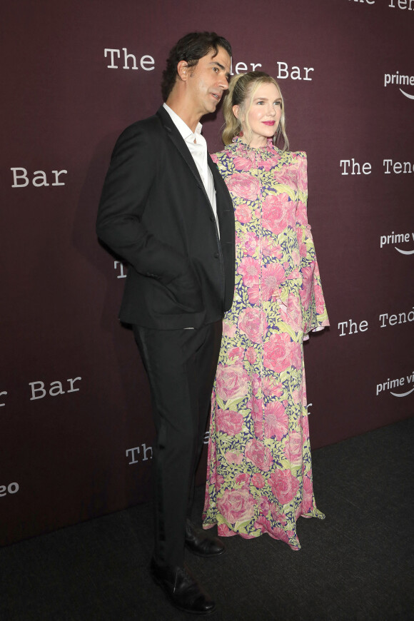 Hamish Linklater et Lily Rabe - Première du film "The Tender Bar" à Los Angeles, le 4 octobre 2021. © Future-Image via Zuma Press/Bestimage