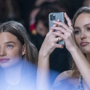 Lily-Rose Depp - Chanel front row au front row du défilé de mode Chanel lors de la Fashion Week printemps/été 2022 à Paris, France, le 5 octobre 2021. © Olivier Borde/Bestimage