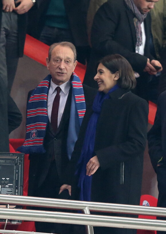 Bertrand Delanoë et Anne Hidalgo - Huitième de finale retour entre le Paris Saint-Germain et le Bayer Leverkusen au Parc des Princes remporté par les parisiens sur le score de 2-1 à Paris le 12 mars 2014.