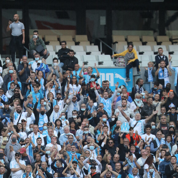 Cérémonie d'hommage à Bernard Tapie au stade Vélodrome à Marseille, France, le 7 octobre 2021. Bernard Tapie, est décédé le 3 octobre 2021 à l'âge de 78 ans, après un combat de quatre ans avec cancer. © Jacovides-Santini/Bestimage 