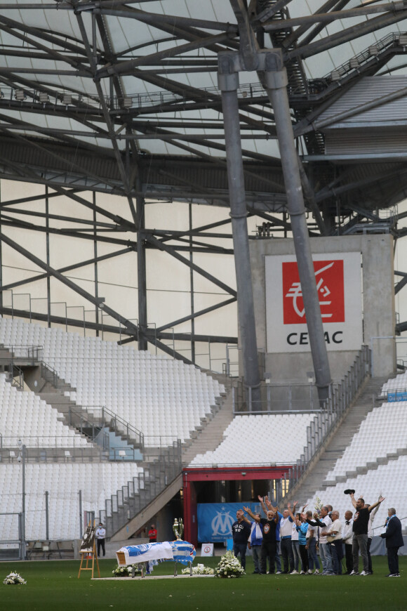 Cérémonie d'hommage à Bernard Tapie au stade Vélodrome à Marseille, France, le 7 octobre 2021. Bernard Tapie, est décédé le 3 octobre 2021 à l'âge de 78 ans, après un combat de quatre ans avec cancer. © Jacovides-Santini/Bestimage