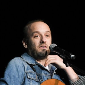 Le chanteur Ours (Charles Souchon) - 14ème Gala de la Fondation pour la recherche sur Alzheimer à l' Olympia à Paris le 18 mars 2019. © Coadic Guirec/Bestimage