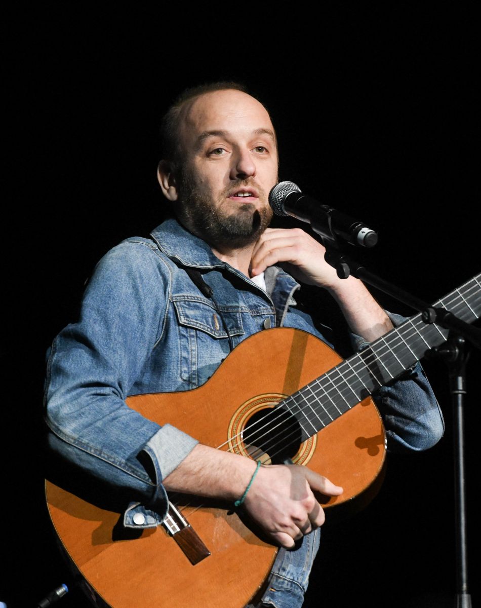 Le chanteur Ours (Charles Souchon) - 14ème Gala de la Fondation pour la recherche sur Alzheimer à l' Olympia à Paris le 18 mars 2019. © Coadic Guirec/Bestimage