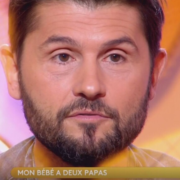 Christophe Beaugrand évoque la naissance de son fils Valentin et la mère-porteuse Whitney dans "La Maison des maternelles", le 11 octobre 2021, sur France 2