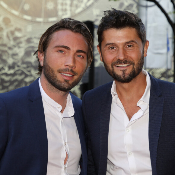 Christophe Beaugrand et son mari Ghislain Gerin aux arrivées de la 10ème édition du "Global Gift Gala" à l'hôtel Four Seasons George V à Paris. © Denis Guignebourg/Bestimage