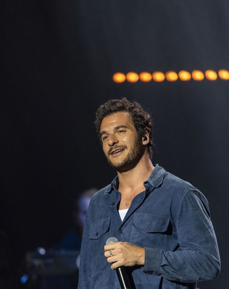 Exclusif - Amir Haddad - 10ème édition du concert caritatif "Leurs voix pour l'espoir" au profit de la fondation ARCAD (Aide et recherche en Cancérologie Digestive) et la lutte contre le cancer du pancréas à l'Olympia à Paris le 11 octobre 2021. © Marc Ausset-Lacroix - Pierre Perusseau / Bestimage