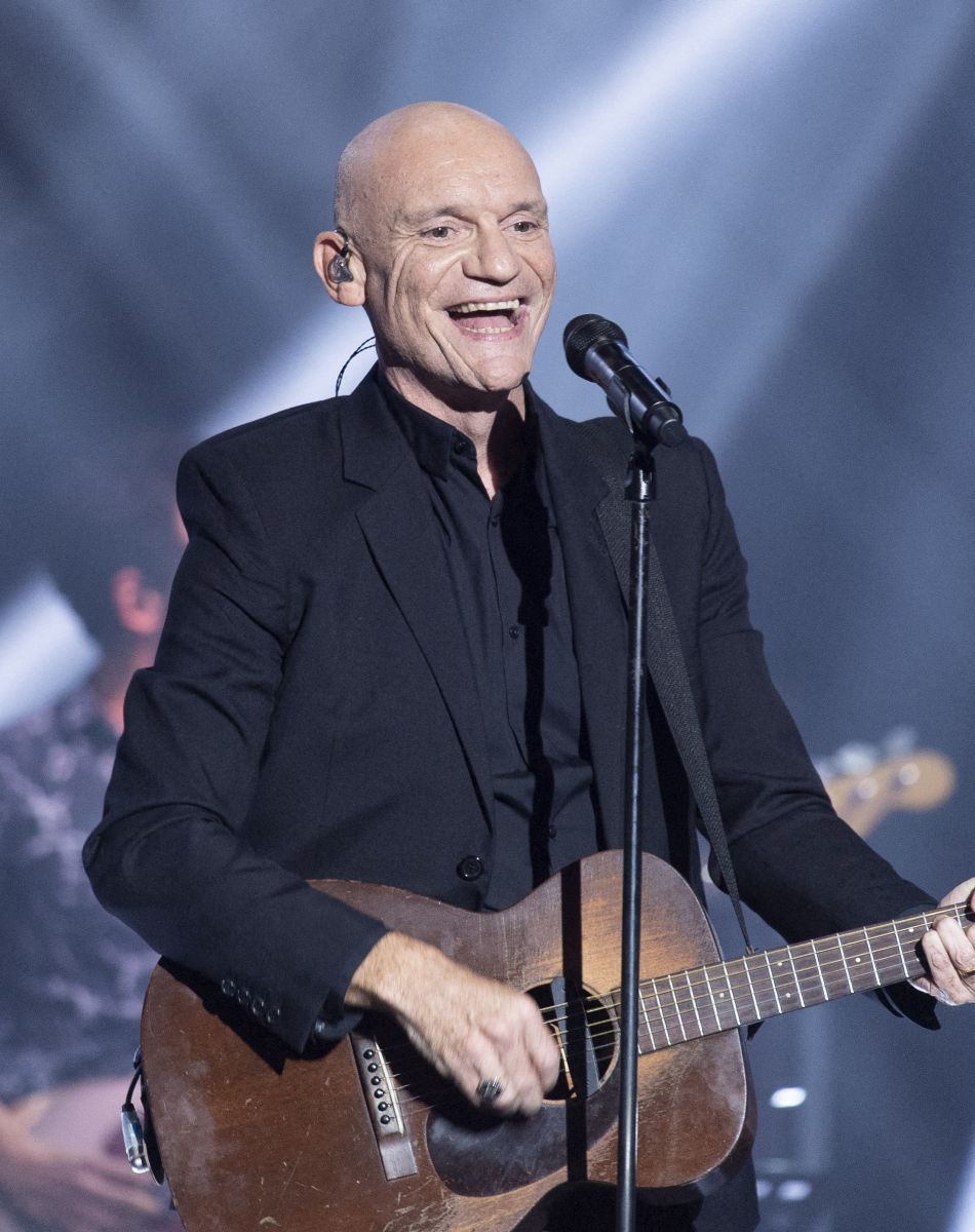 Exclusif - Gaëtan Roussel - 10ème édition du concert caritatif "Leurs voix pour l'espoir" au profit de la fondation ARCAD (Aide et recherche en Cancérologie Digestive) et la lutte contre le cancer du pancréas à l'Olympia à Paris le 11 octobre 2021. © Marc Ausset-Lacroix - Pierre Perusseau / Bestimage
