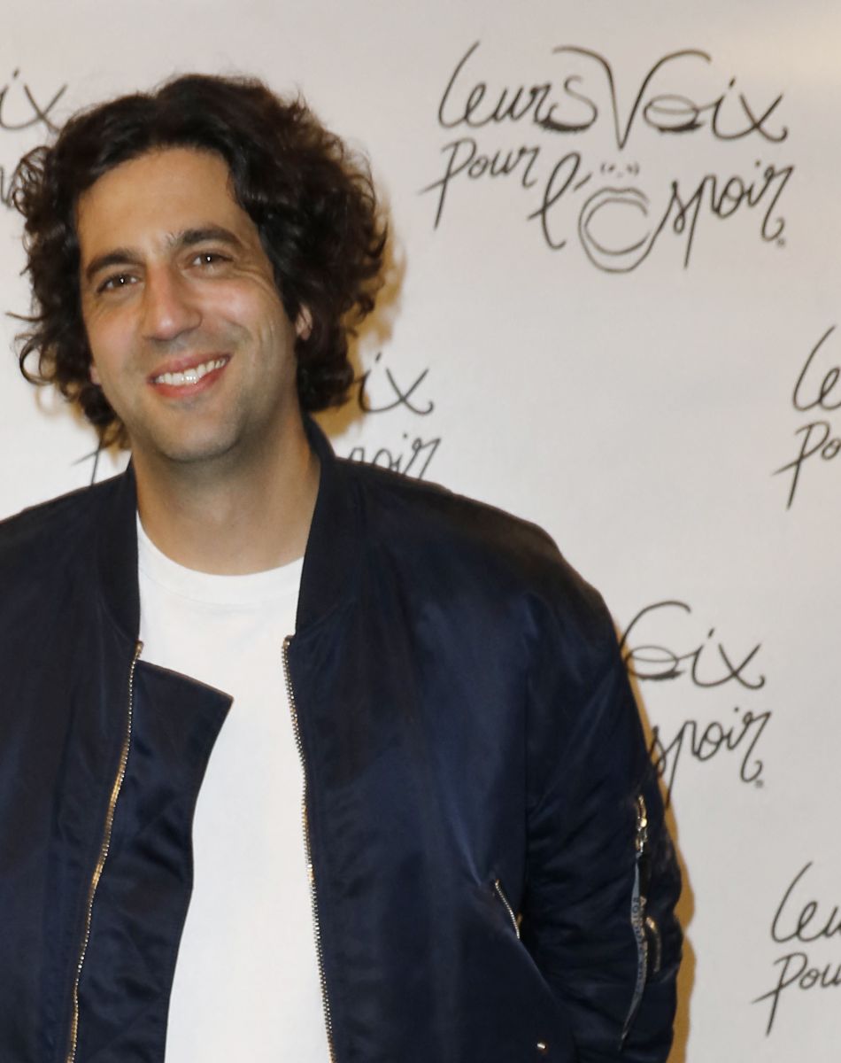 Exclusif - Max Boublil - Photocall de la 10ème édition du concert caritatif "Leurs voix pour l'espoir" au profit de la fondation ARCAD (Aide et recherche en Cancérologie Digestive) et la lutte contre le cancer du pancréas à l'Olympia à Paris le 11 octobre 2021. © Marc Ausset-Lacroix - Pierre Perusseau / Bestimage