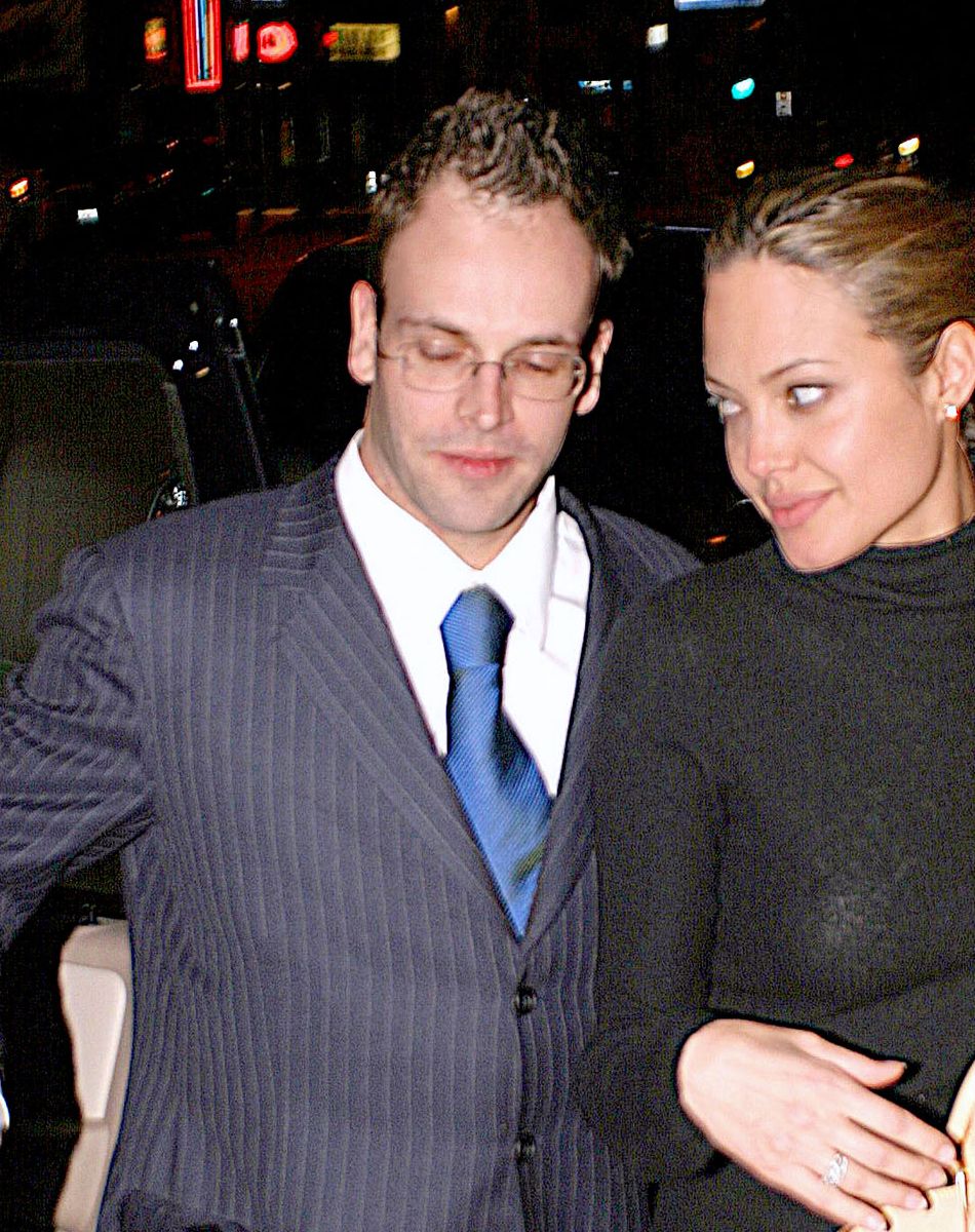 Angelina Jolie et son ex-mari Johnny Lee Miller. Le 28 janvier 2004. © ABACA