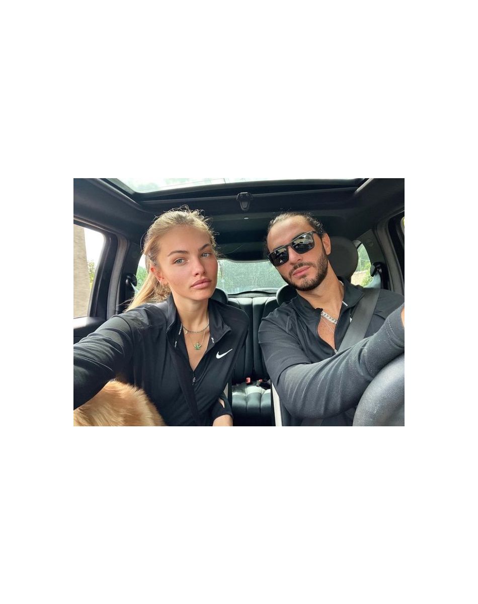 Thylane Blondeau et son fiancé Ben Attal sur Instagram. Le 28 août 2021.