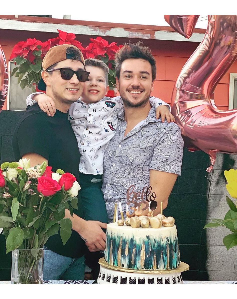 Romain Taillandier, l'ex-mari d'Alex Goude, file le parfait amour avec son compagnon Junior Velazquez, devenu le beau-père du petit Elliot.