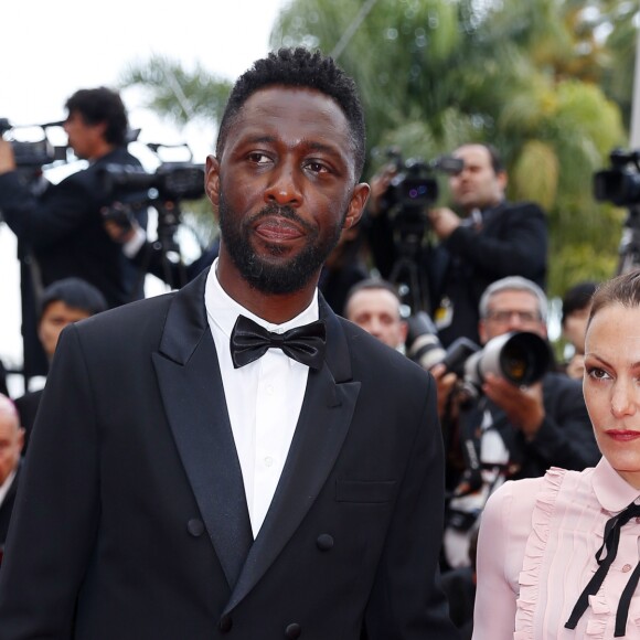 Karole Rocher et son compagnon Thomas N'Gijol - Montée des marches de la cérémonie de clôture du 69ème Festival International du Film de Cannes. Le 22 mai 2016. © Olivier Borde-Cyril Moreau/Bestimage