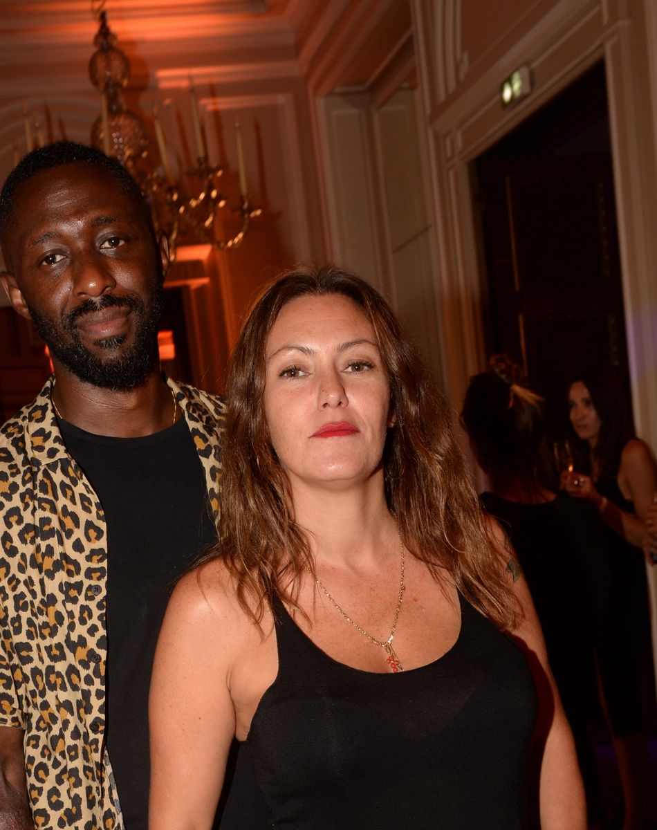 Exclusif - Thomas NGijol et sa compagne Karole Rocher Soirée Lancôme pour célébrer la nouvelle communication du parfum Iconique "La Vie est Belle" à l'hôtel Mona Bismarck à Paris le 12 septembre 2018. © Rachid Bellak / Bestimage