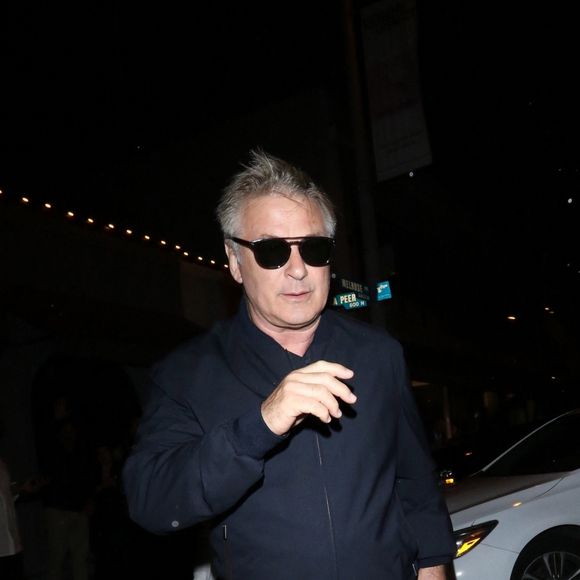 Alec Baldwin et sa femme Hilaria Baldwin vont dîner au restaurant Craig's à West Hollywood le 31 mai 2019. 