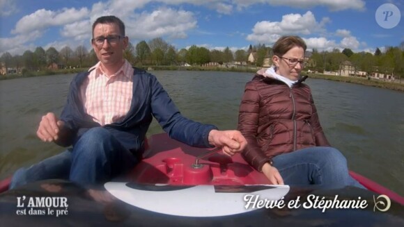 Hervé et Stéphanie lors de l'épisode de "L'amour est dans le pré 2021" du 1er novembre, sur M6