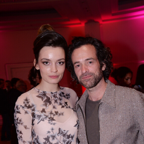 Emma Mackey et Romain Duris - Ouverture de la 2e édition du "Canneseries" à l'hôtel Martinez à Cannes.Le 5 avril 2019. © Rachid Bellak/Bestimage