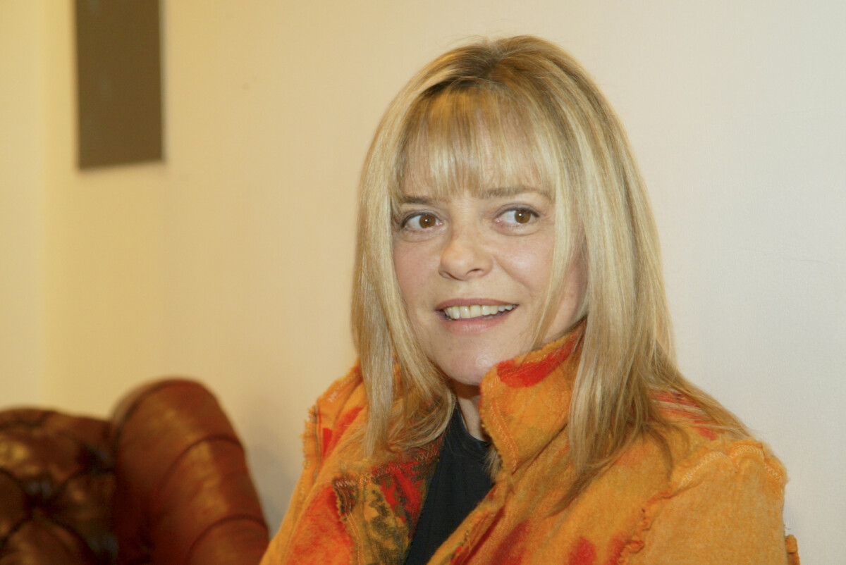 France Gall holding a photo of Michel Berger - Jean-Marie Périer