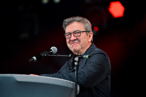 Jean-Luc Mélenchon participe à un débat sur le thème de la gauche en Europe face à la montée de l'autoritarisme à Ostende le 12 septembre 2021.