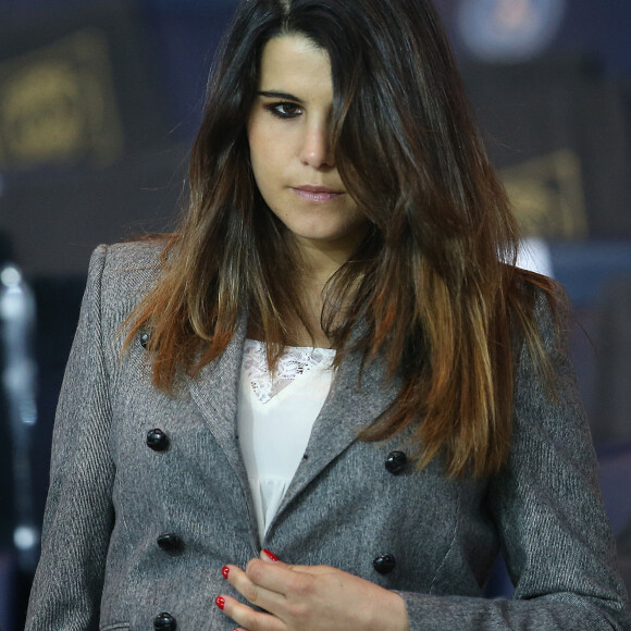 Karine Ferri - People au match de football "PSG - Rennes" au Parc des Princes à Paris. Le 29 avril 2016 © Cyril Moreau / Bestimage 