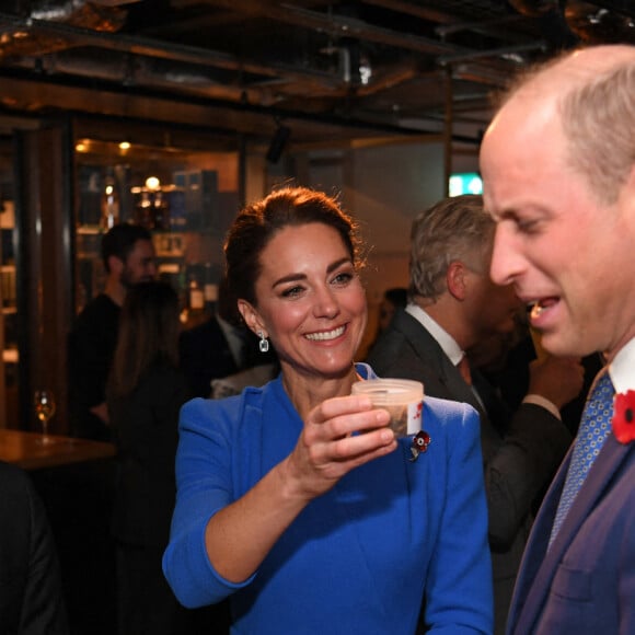 Catherine "Kate Middleton" et le prince William, duc et duchesse de Cambridge lors de la réception à la distillerie Clydeside à Glasgow pour les gagnants et finalistes du premier prix Earthshot en marge de la COP26 le 1er novembre 2021.