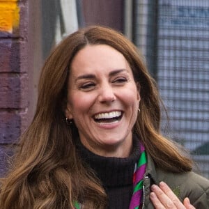 Catherine "Kate" Middleton, duchesse de Cambridge lors d'une visite aux scouts pour leur campagne, à Alexandra Park (Glasgow, Ecosse). Elle se trouve au côté de son époux le prince William. 1er novembre 2021