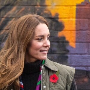 Catherine "Kate" Middleton, duchesse de Cambridge lors d'une visite aux scouts pour leur campagne, à Alexandra Park (Glasgow, Ecosse). Elle se trouve au côté de son époux le prince William. 1er novembre 2021