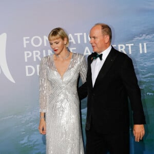 La princesse Charlène de Monaco (bijoux Repossi), le prince Albert II de Monaco lors du photocall du gala "Monte-Carlo Gala for Planetary Health" organisé par la Fondation Prince Albert II de Monaco le 24 septembre 2020. © Claudia Albuquerque / Bestimage