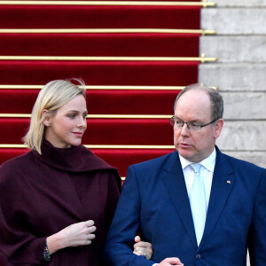 Info - Le prince Albert II de Monaco testé postif au coronavirus (COVID-19) - Exclusif - Ordination du nouvel archevêque de la Prinpauté de Monaco, Dominique Marie David, en présence du prince Souverain Albert II de Monaco et sa femme la princesse Charlene à Monaco le 8 mars 2019. © Bruno Bebert / PRM / Bestimage