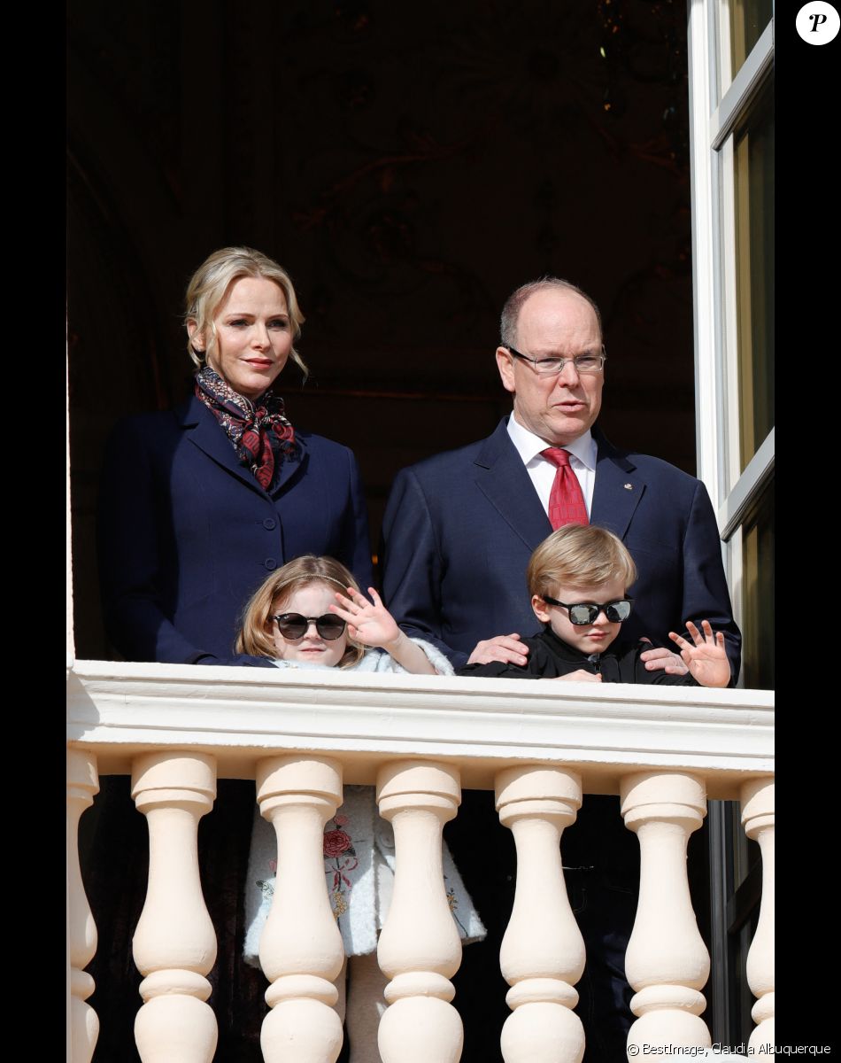La princesse Charlène de Monaco, le prince Albert II de Monaco, la princesse Gabriella, le prince Jacques lors de la procession de Sainte Dévote à Monaco le 27 janvier 2020. © Claudia Albuquerque / Bestimage