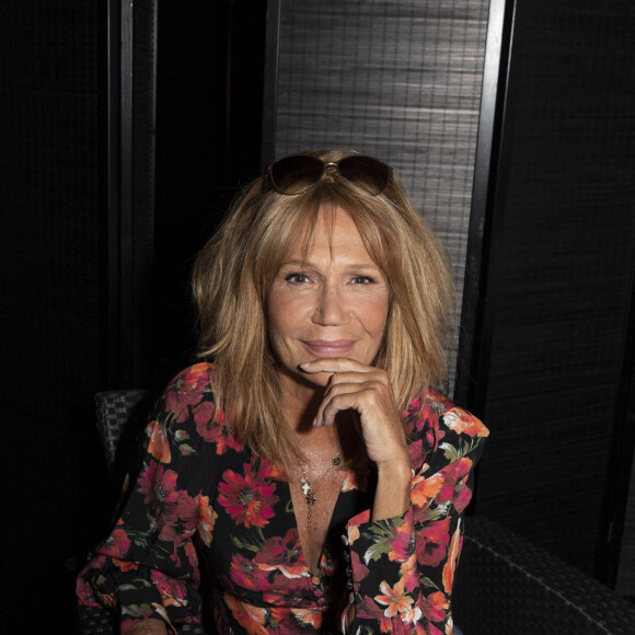 Exclusif - Clémentine Célarié - Backstage de l'enregistrement de l'émission "Surprise Sur Prise", présentée par Laury Thilleman et Donel Jack'sman. Paris le 14 septembre 2020 © Jack Tribeca / Bestimage 
