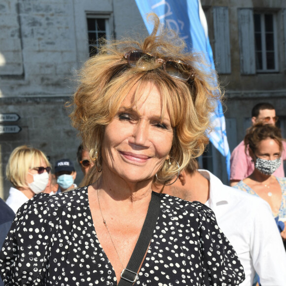 Clémentine Célarié - Soirée de clôture et remise des prix lors du 14ème festival du film francophone d'Angoulême le 29 août 2021. © Coadic Guirec / Bestimage 