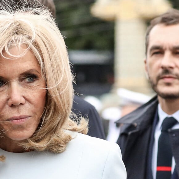 Brigitte Macron - Défilé militaire du Jour de la Bastille sur l'avenue des Champs Elysées, à Paris, France, le 14 juillet 2021. © Stéphane Lemouton/Bestimage