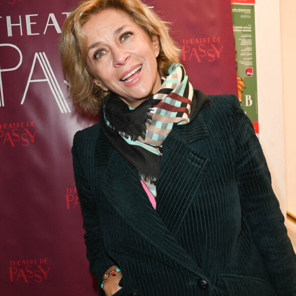 Exclusif - Corinne Touzet - Inauguration du théâtre de Passy lors du spectacle Joséphine B à Paris le 8 novembre 2021. © Coadic Guirec/Bestimage