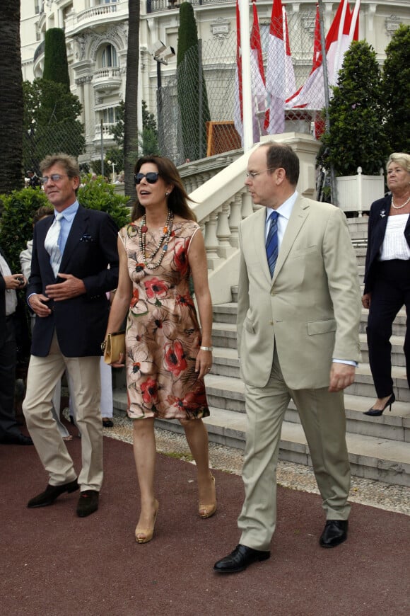 Le prince Ernst-August de Hanovre, la princesse Caroline de Hanovre et le prince Albert de Monaco - 12ème Salon rêverie sur les jardins du Casino de Paris à Monaco le 9 mai 2009.