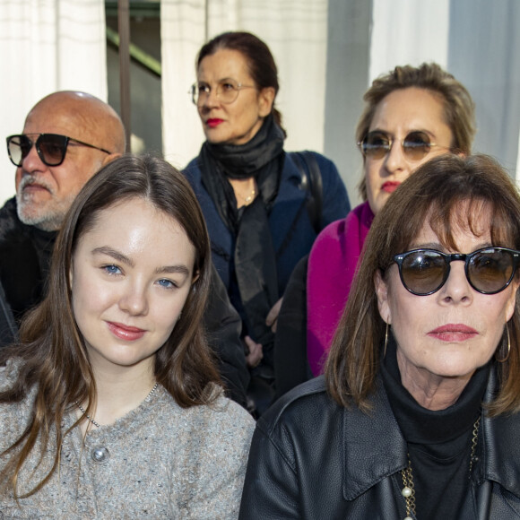 La princesse Alexandra de Hanovre et sa mère la princesse Caroline de Hanovre - FrontRow - défilé de mode Haute-Couture printemps-été 2020 "Chanel" à Paris. Le 21 janvier 2020 © Olivier Borde / Bestimage