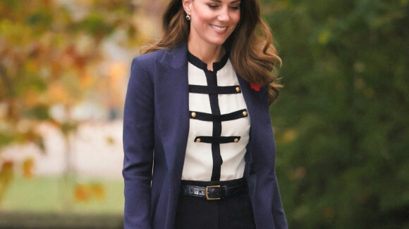 Kate Middleton réapparaît : la duchesse joue les officiers chics en solo