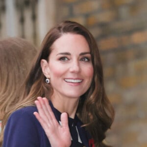 Kate Middleton, duchesse de Cambridge, arrive au musée de la guerre à Londres, le 10 novembre 2021.