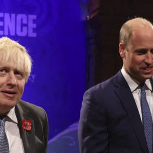 Le premier ministre Boris Johnson, le prince Willams, duc de Cambridge, Catherine Kate Middleton, duchesse de Cambridge lors de la réception royale au Musée Kelvingrove dans le cadre de la journée du Sommet des leaders mondiaux COP26 à Glasgow le 1er novembre 2021.