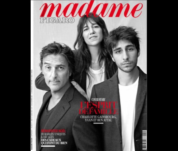 Retrouvez l'interview intégrale de Pascale Elbé dans le magazine "Madame Figaro" du 12 novembre 2021.