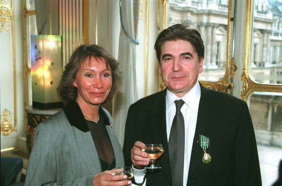 Serge Lama et sa femme Michèle - Remise de la médaille des Arts et des lettres à Paris.