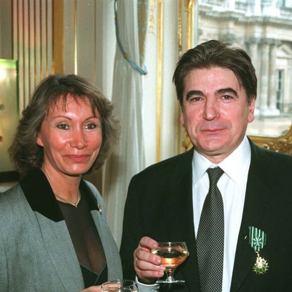 Serge Lama et sa femme Michèle - Remise de la médaille des Arts et des lettres à Paris.