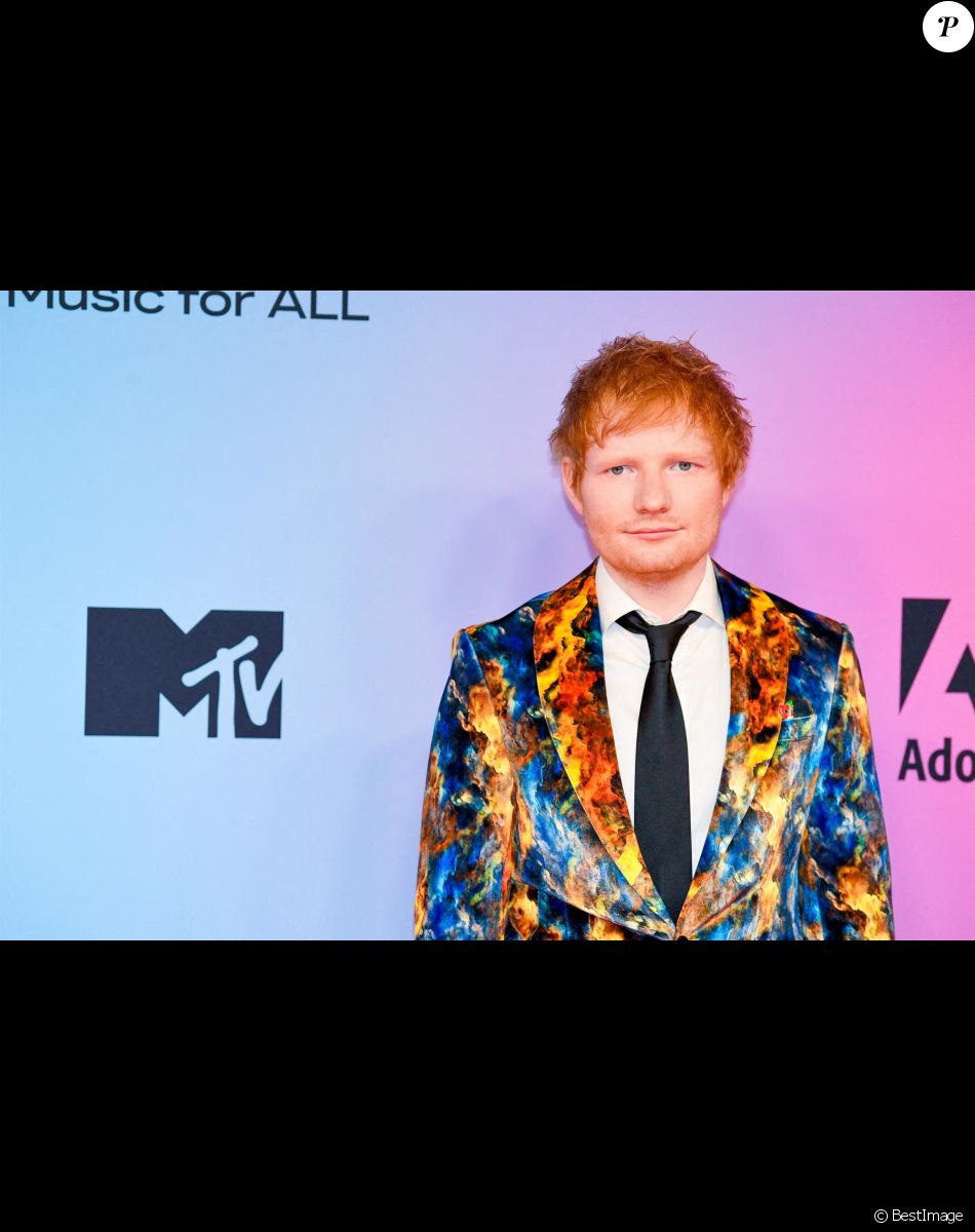 Ed Sheeran au photocall des "MTV Europe Music Awards (EMA)" au Laszlo Papp Budapest Sports Arena. Budapest, le 14 novembre 2021.