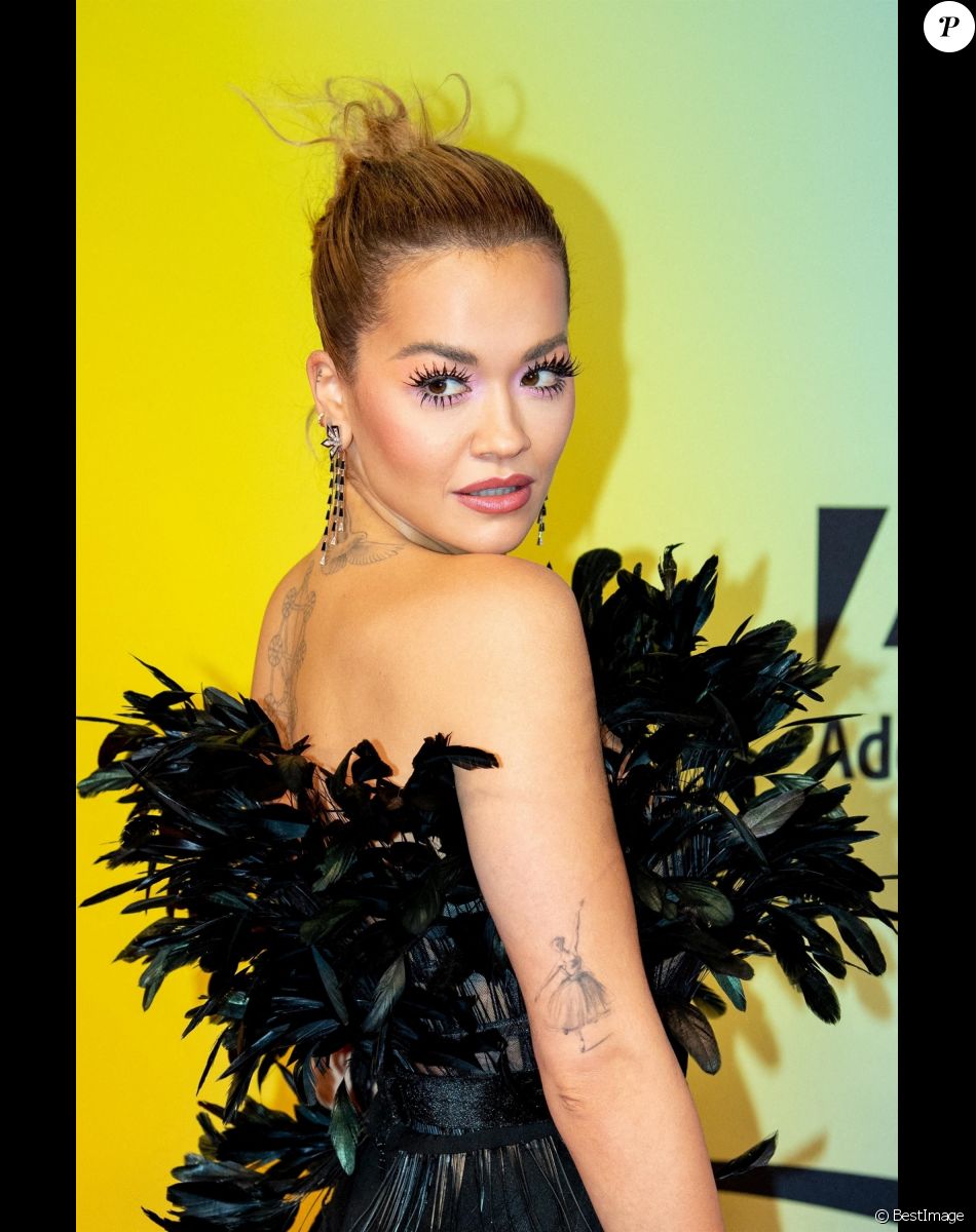 Rita Ora au photocall des "MTV Europe Music Awards (EMA)" au Laszlo Papp Budapest Sports Arena. Budapest, le 14 novembre 2021.