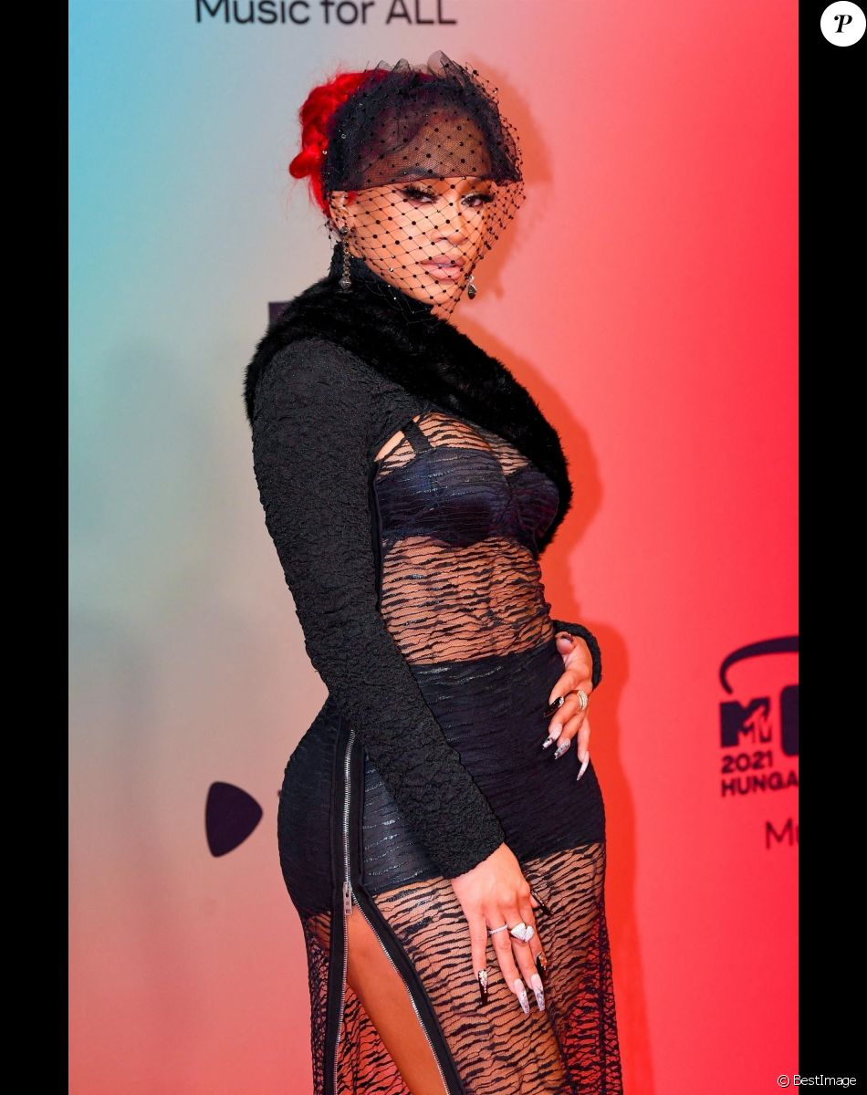 Saweetie au photocall des "MTV Europe Music Awards (EMA)" au Laszlo Papp Budapest Sports Arena. Budapest, le 14 novembre 2021.