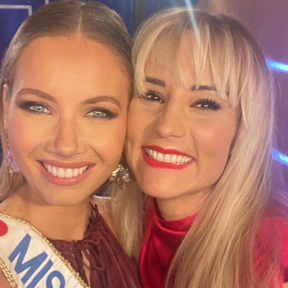 Amandine Petit et Elodie Gossuin en tournage pour M6, le 15 novembre 2021