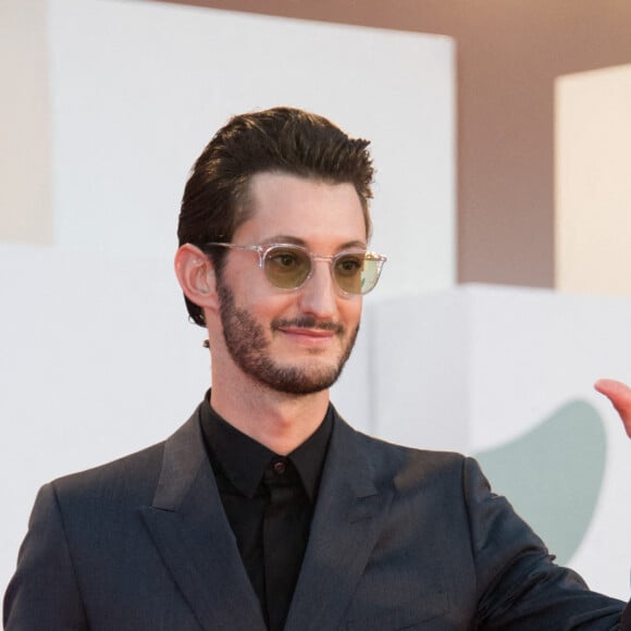 Pierre Niney - Red carpet du film "Amants" lors de la 77e édition du Festival de Venise, la Mostra. Le 3 septembre 2020.