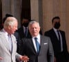 Le prince Charles et le roi Abdallah II de Jordanie - Le prince de Galles et sa femme la duchesse de Cornouailles sont reçus au palais Al Husseiniya à Amman par le roi et la reine de Jordanie, à l'occasion de leur visite officielle en Jordanie. Le 16 novembre 2021