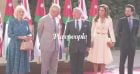 Le prince Charles et Camilla en voyage en Jordanie : c'est la reine Rania qui prend le volant !