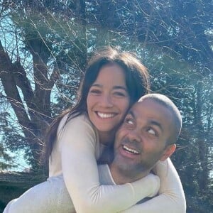 Tony Parker fou de sa compagne, Alizé Lim.