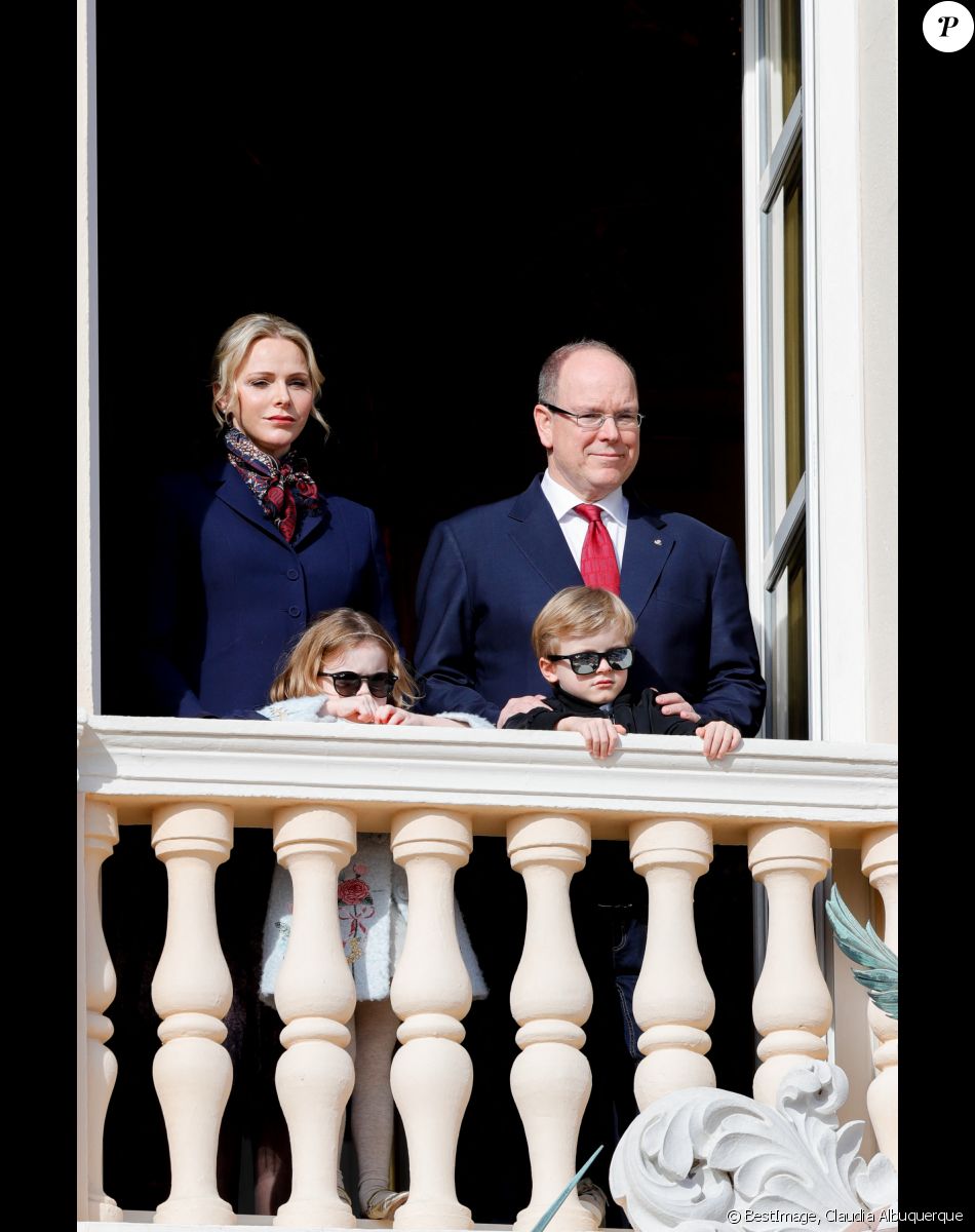 La princesse Charlène de Monaco, le prince Albert II de Monaco, la princesse Gabriella, le prince Jacques lors de la procession de Sainte Dévote à Monaco le 27 janvier 2020. © Claudia Albuquerque / Bestimage